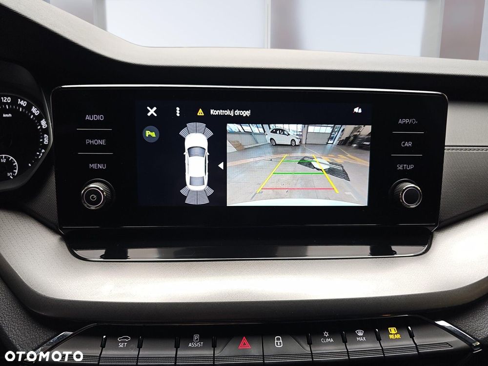 Skoda Octavia 2.0 TDI SCR Ambition DSG - 17