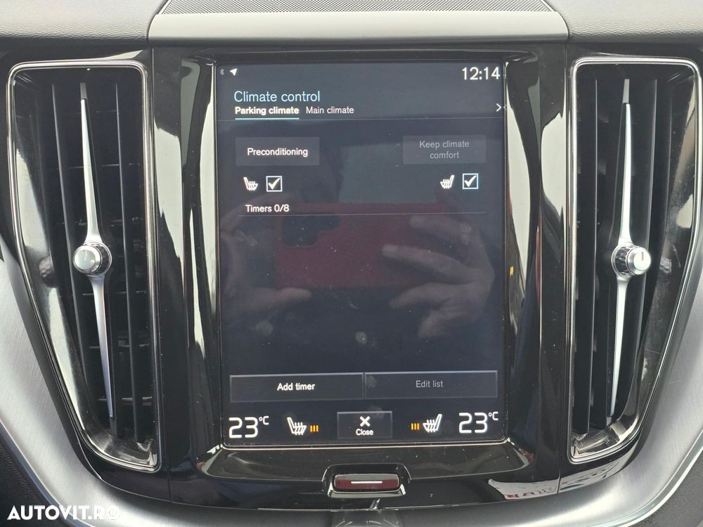 Volvo XC 60 T8 Twin Engine AWD Momentum - 12