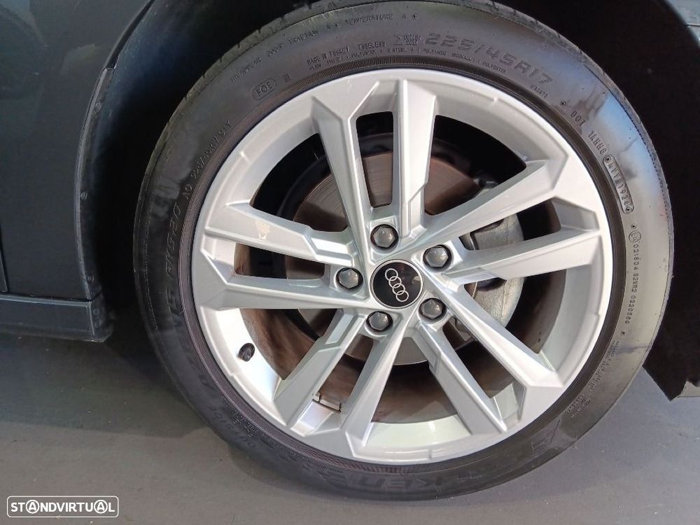 Audi A3 Limousine 30 TFSI Advanced S tronic - 35