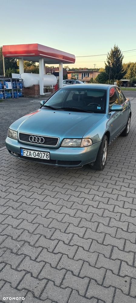 Audi A4 Limousine 1.8T - 1