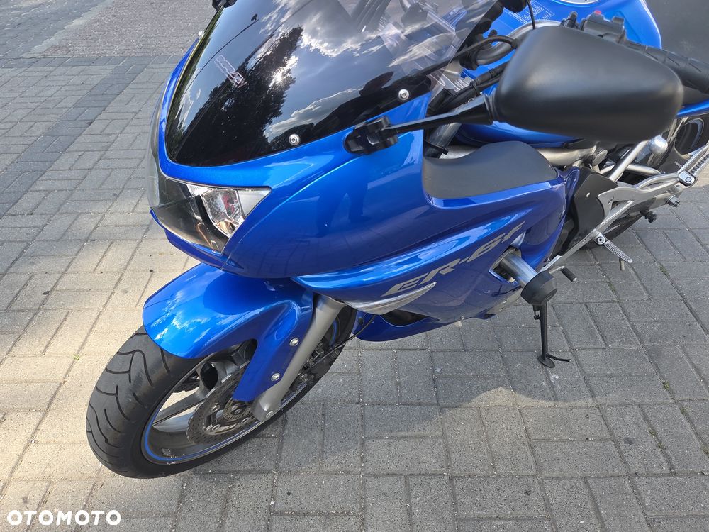Kawasaki ER - 25
