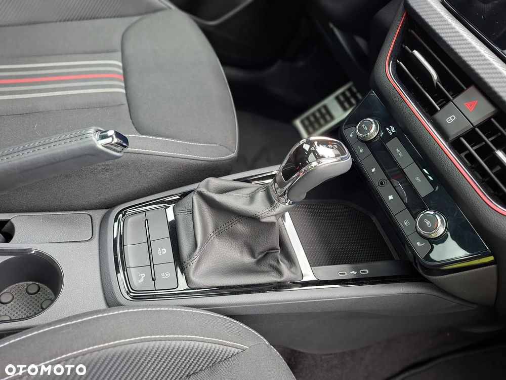 Skoda Kamiq 1.0 TSI Monte Carlo DSG - 29