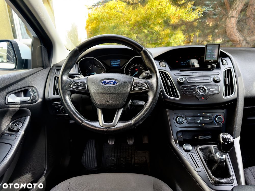 Ford Focus - 31