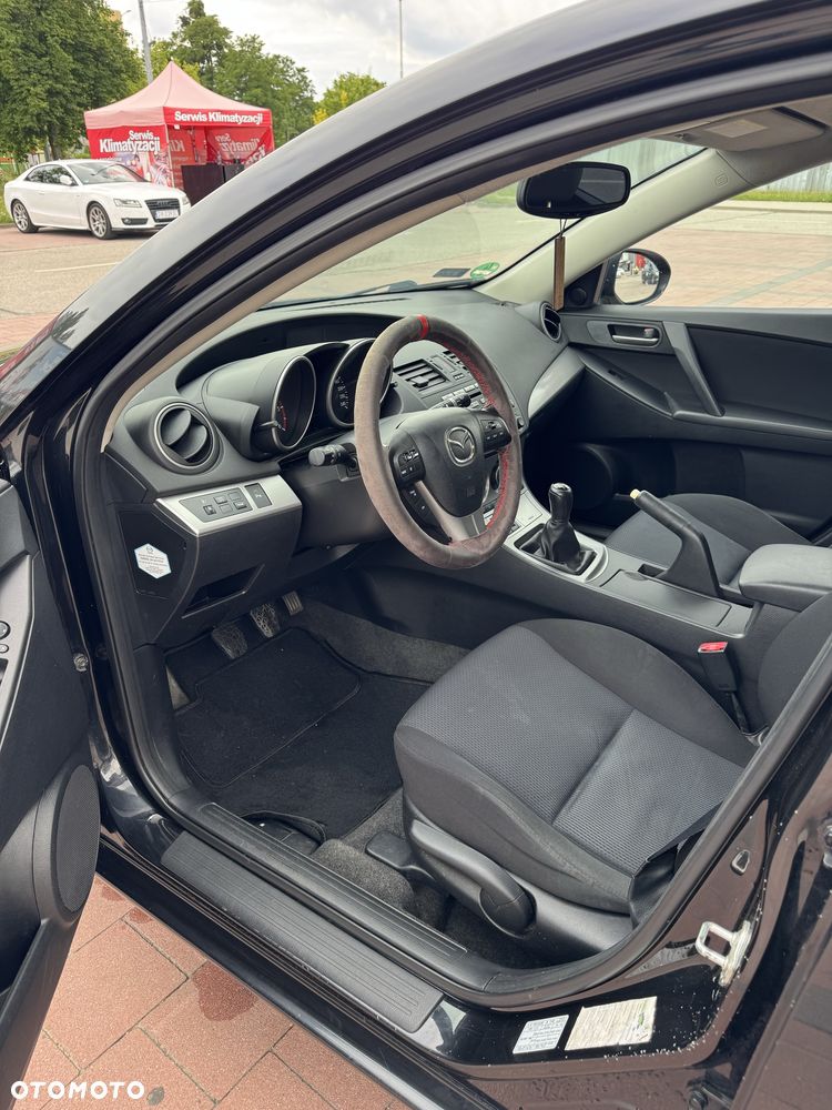 Mazda 3 - 5