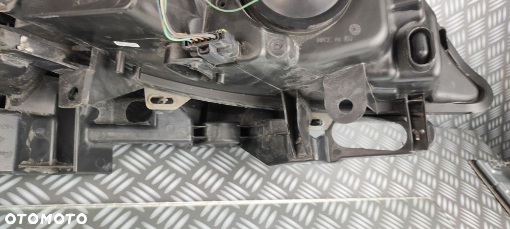 reflektor lampa lewy lewa prawa prawy przód przednia RENAULT SCENIC II 2 FL - 15