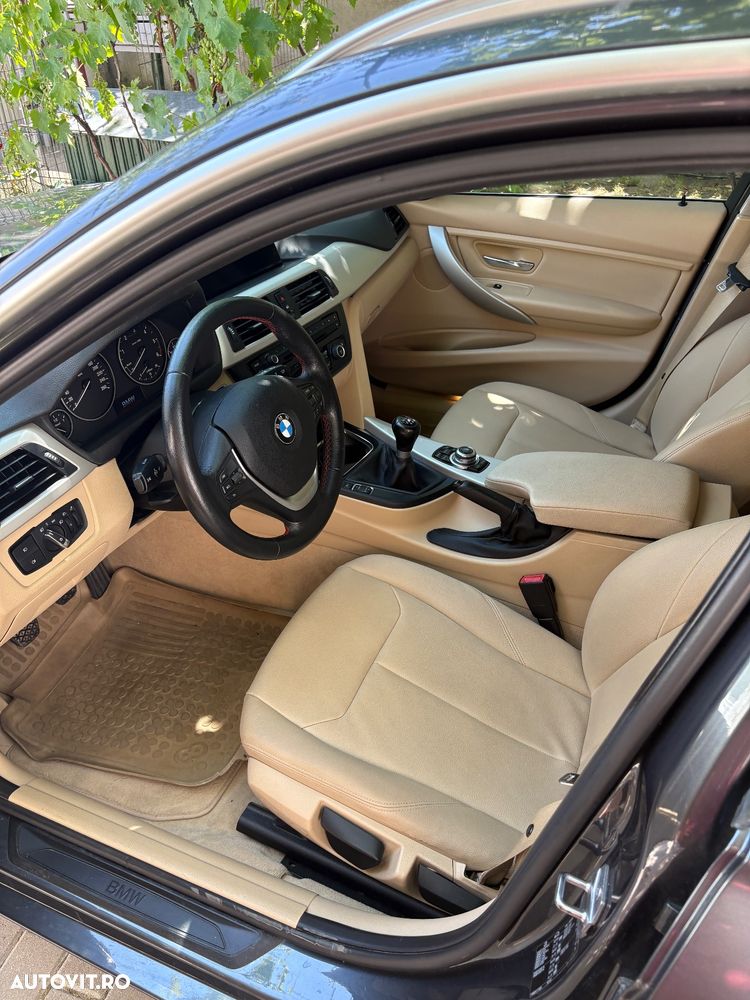BMW Seria 3 318d - 4