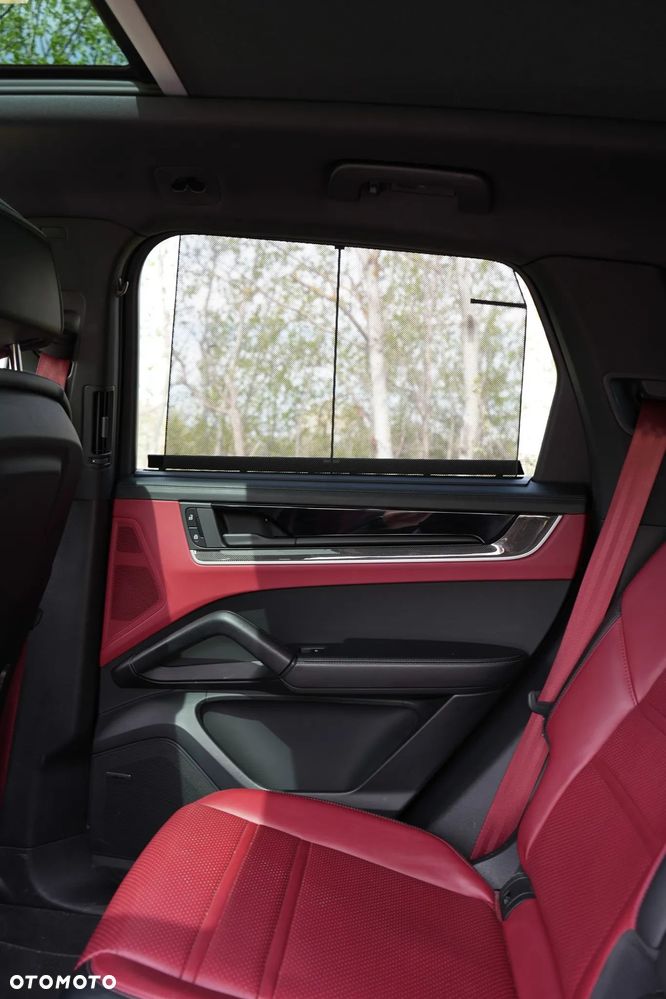 Porsche Cayenne Standard - 16