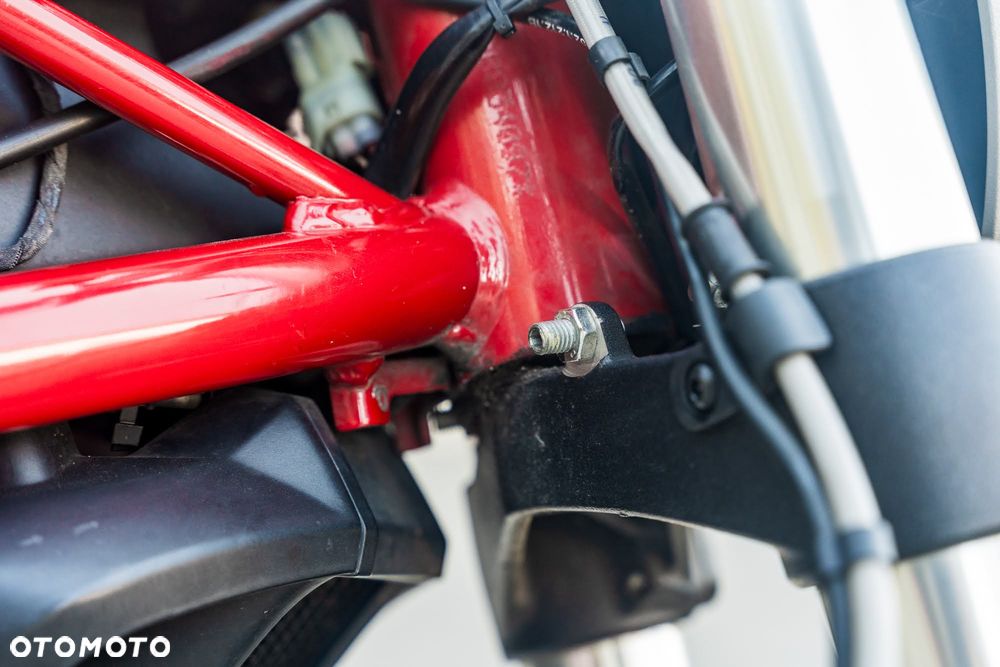 Ducati Monster - 22