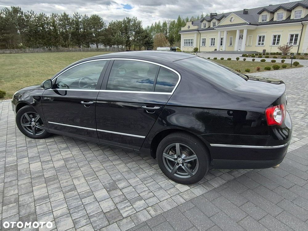 Volkswagen Passat - 5