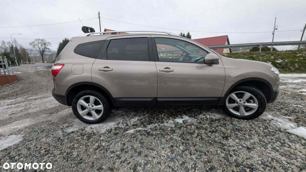 Nissan Qashqai+2 - 5