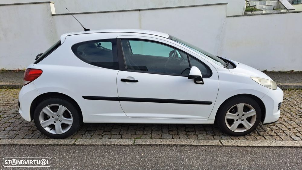 Peugeot 207 1.4 HDi Urban - 2