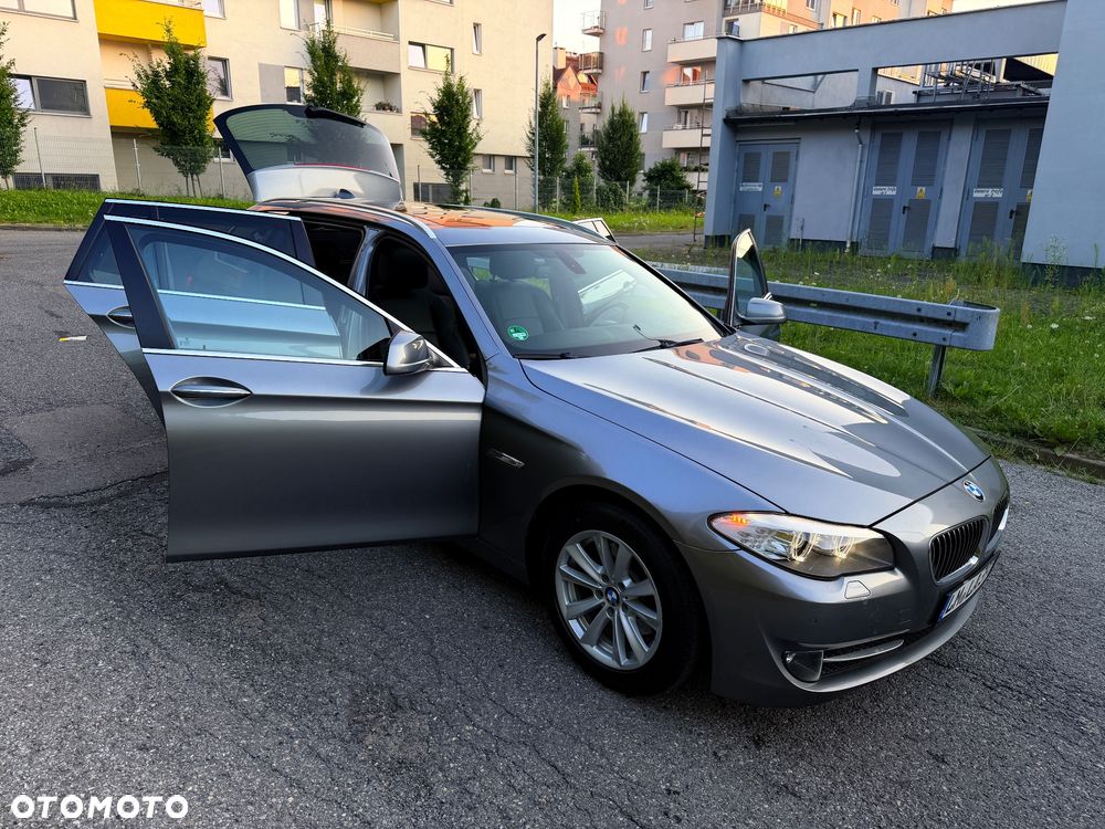 BMW Seria 5 520d Sport-Aut - 17