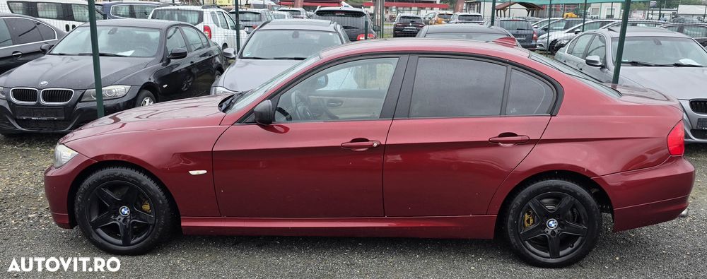 BMW Seria 3 320d EfficientDynamics Edition - 11