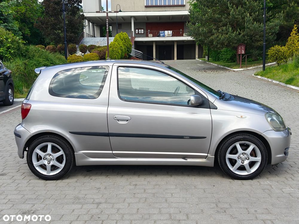 Toyota Yaris - 2