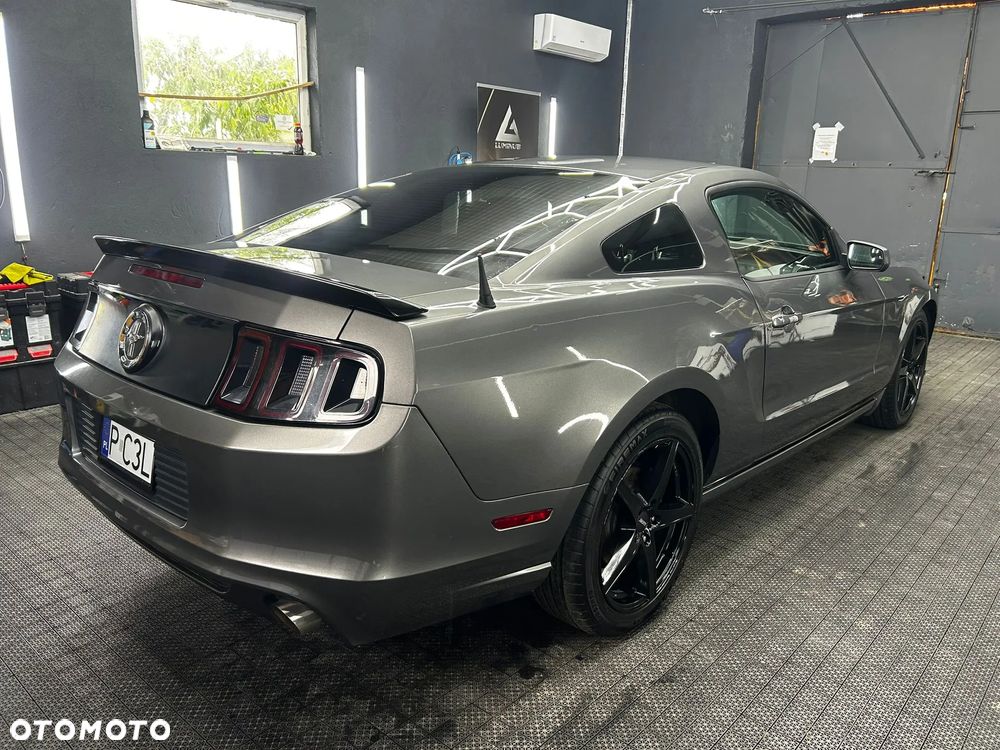 Ford Mustang 3.7 V6 - 17
