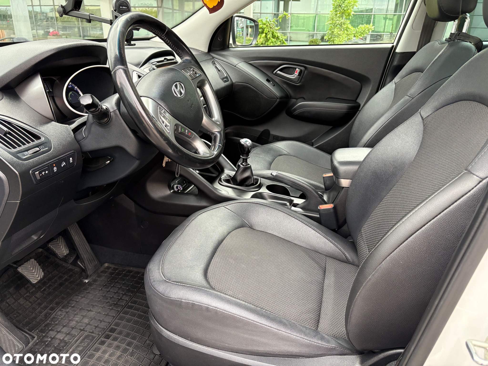 Hyundai ix35 1.7 CRDi 2WD blue Style - 23