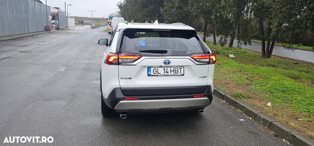 Toyota RAV4 2.5 VVT-iE 4x4 Luxury Premium - 4