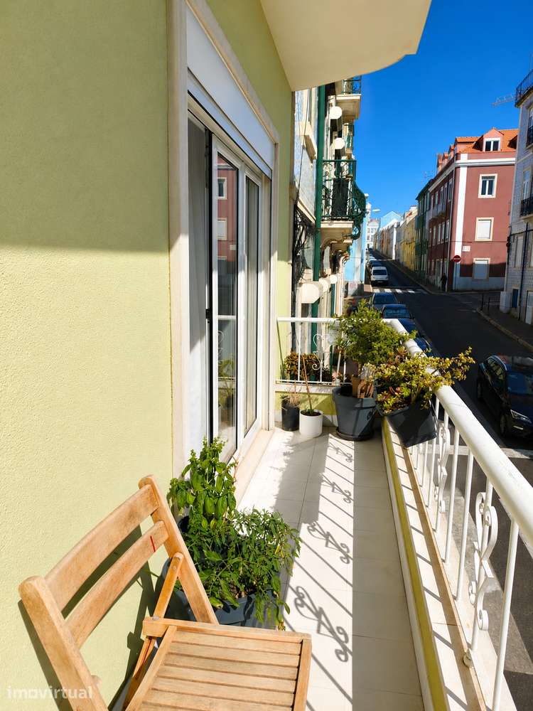 Luminoso Apartamento T2 totalmente renovado - Grande imagem: 2/25