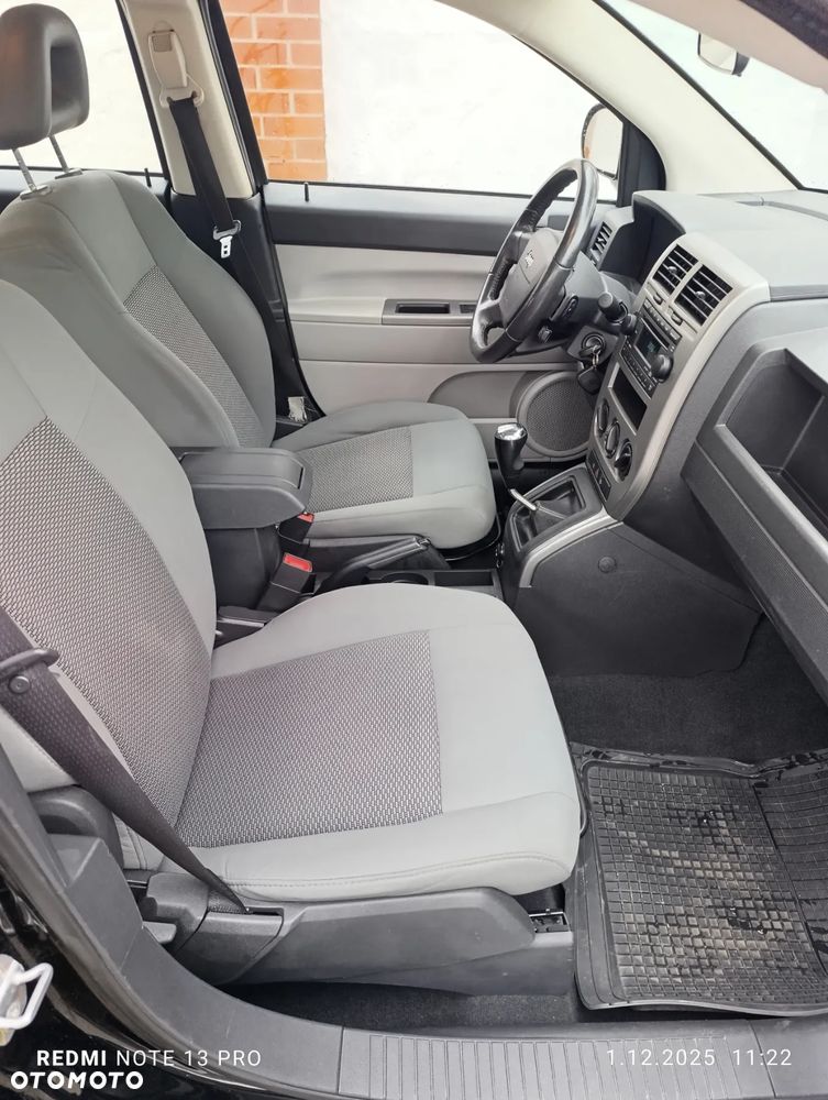 Jeep Compass 2.4I 4x4 Sport - 17