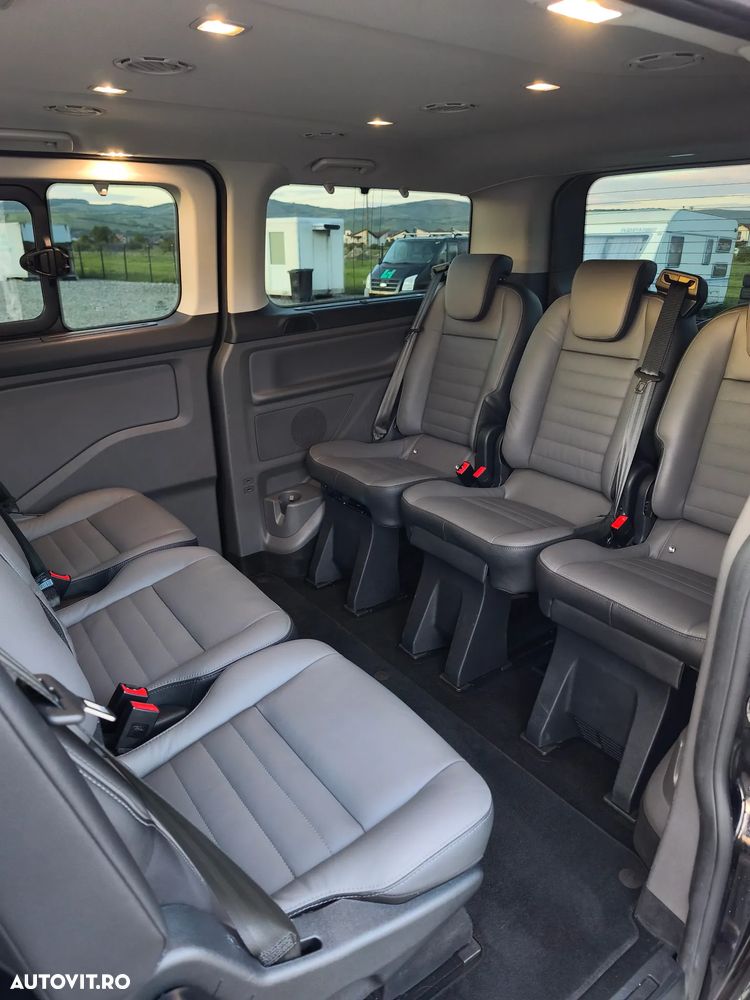 Ford Tourneo Custom - 25