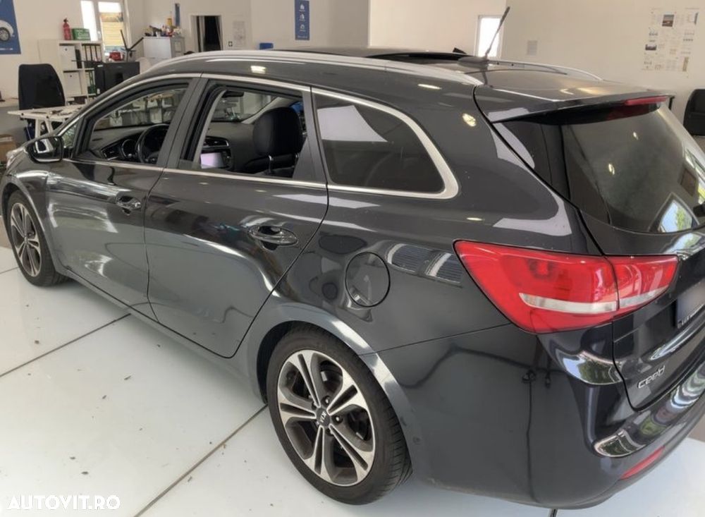 Kia Ceed 1.6 CRDi 136 DCT ISG Platinum Edition - 2