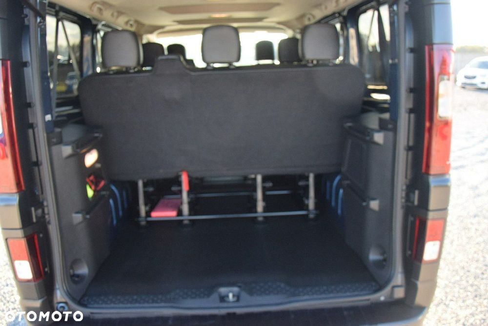 Renault Trafic - 17