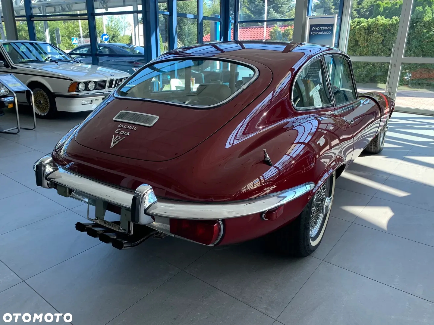Jaguar E-Type - 4