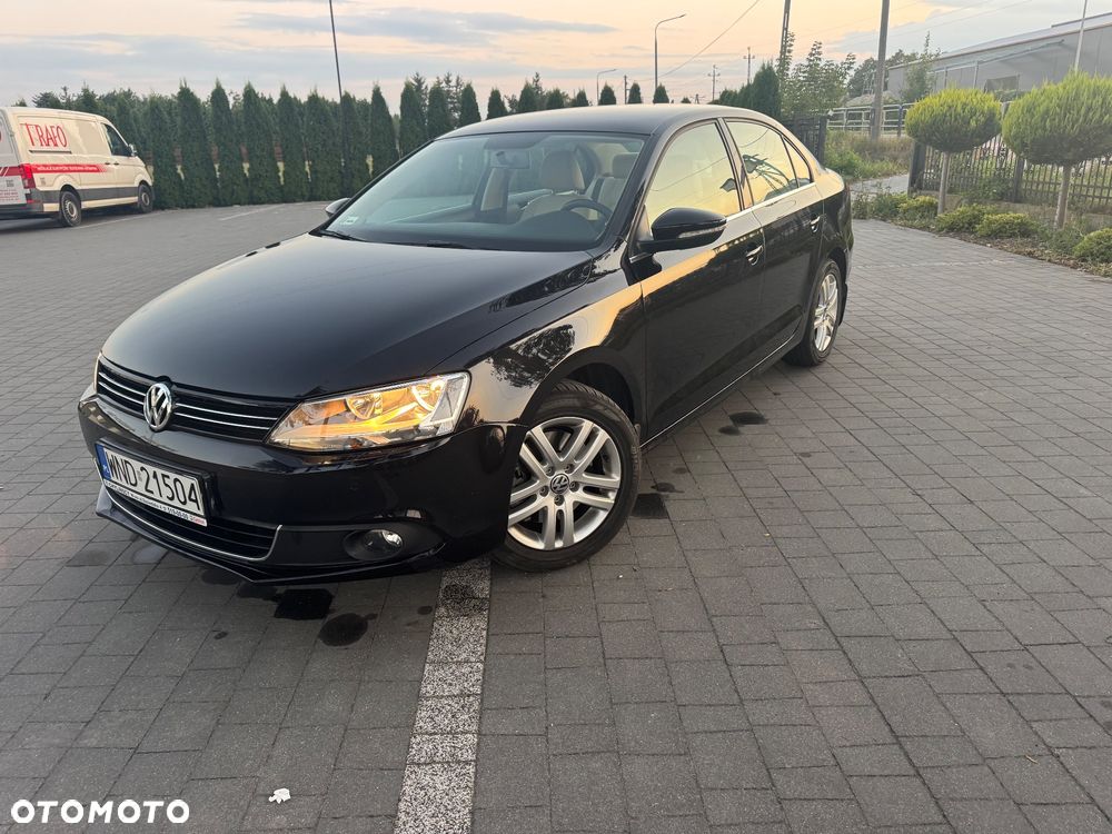 Volkswagen Jetta 1.4 TSI Highline DSG - 4