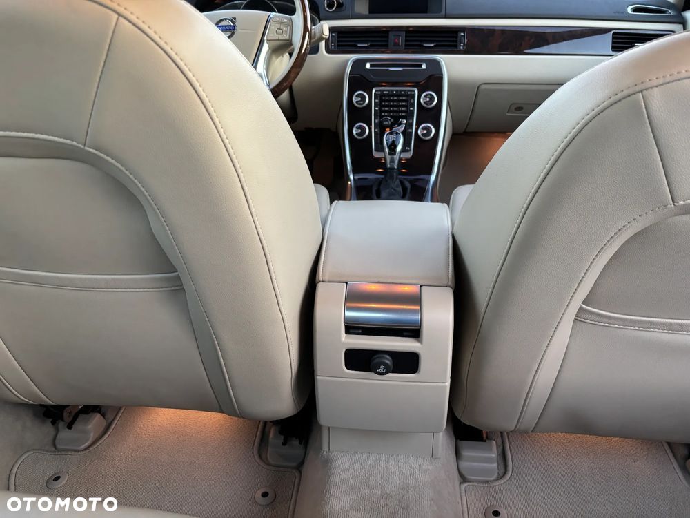 Volvo S80 D5 Summum - 28