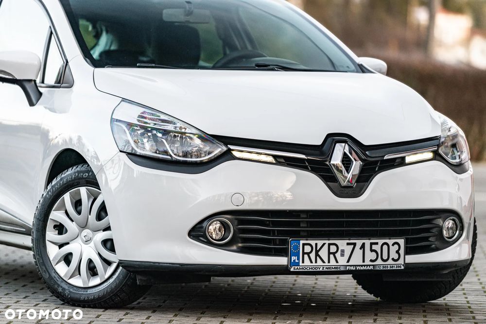 Renault Clio 1.2 16V 75 Life - 9