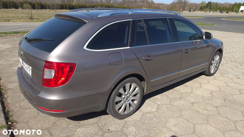 Skoda Superb 2.0 TDI Elegance - 5