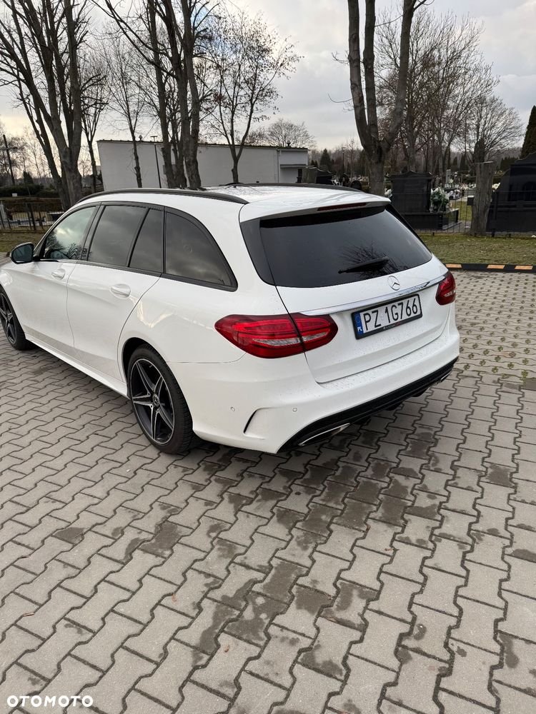 Mercedes-Benz Klasa C 200 4-Matic 9G-TRONIC - 4