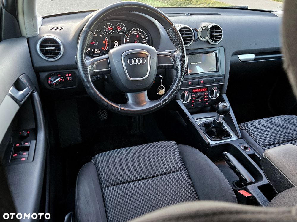 Audi A3 Sportback - 12