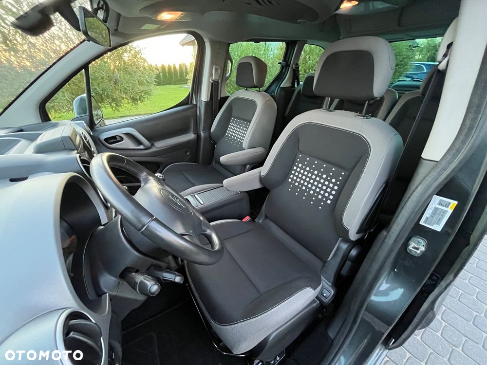 Citroën Berlingo Multispace PureTech 110 SELECTION - 23