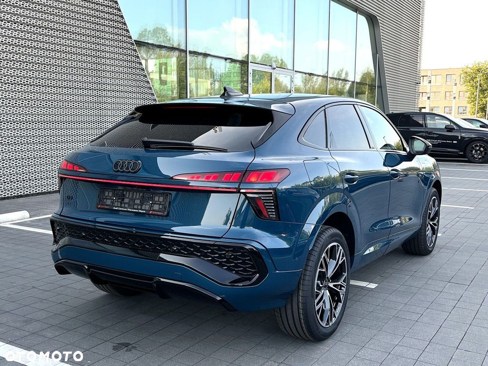 Audi Q3 Sportback - 4