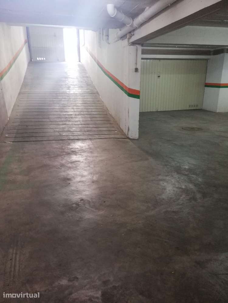 Garagem para arrendar em Algueirão-Mem Martins - Grande imagem: 4/9