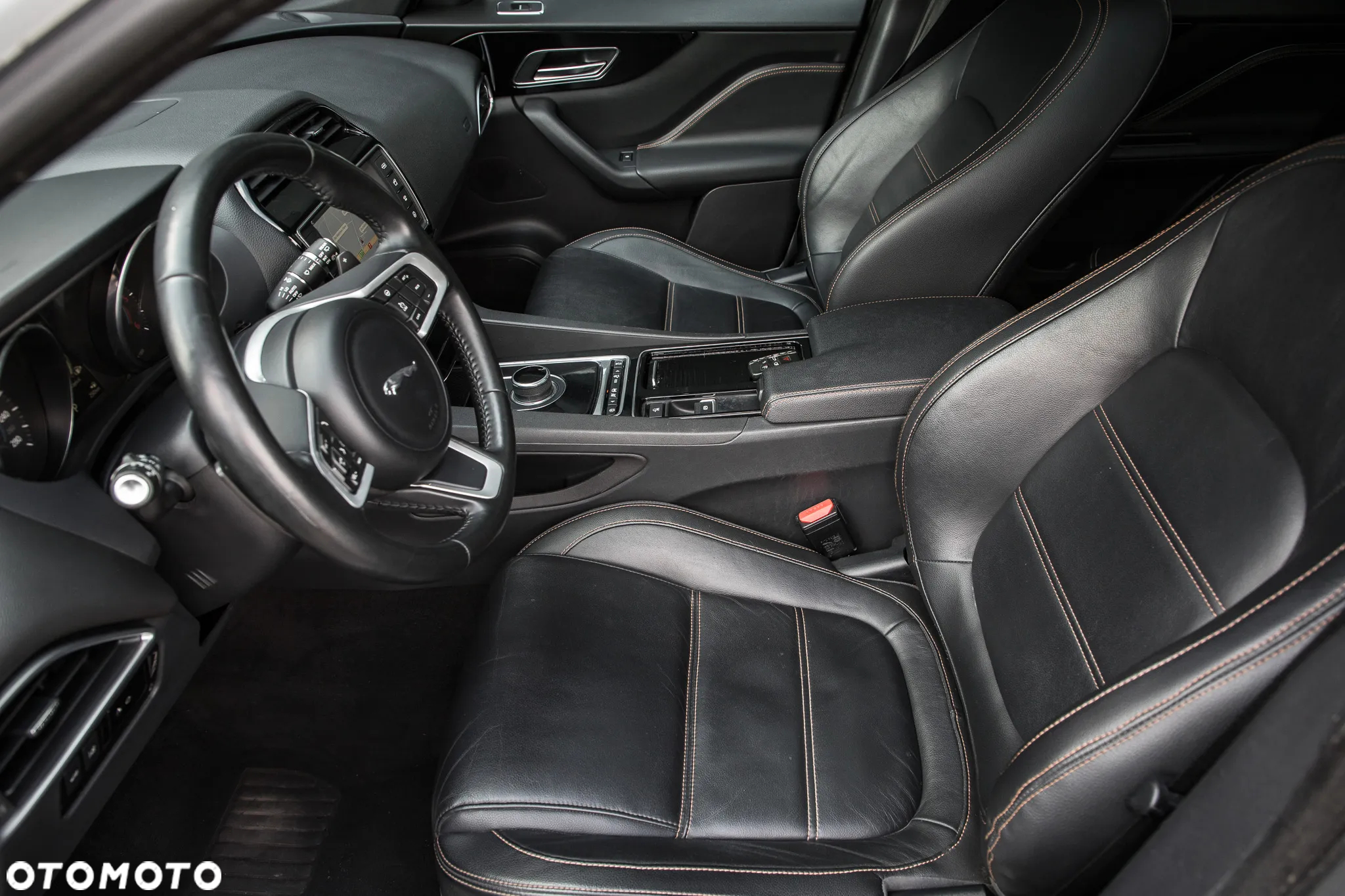 Jaguar F-Pace 2.0 i4D AWD Prestige - 15