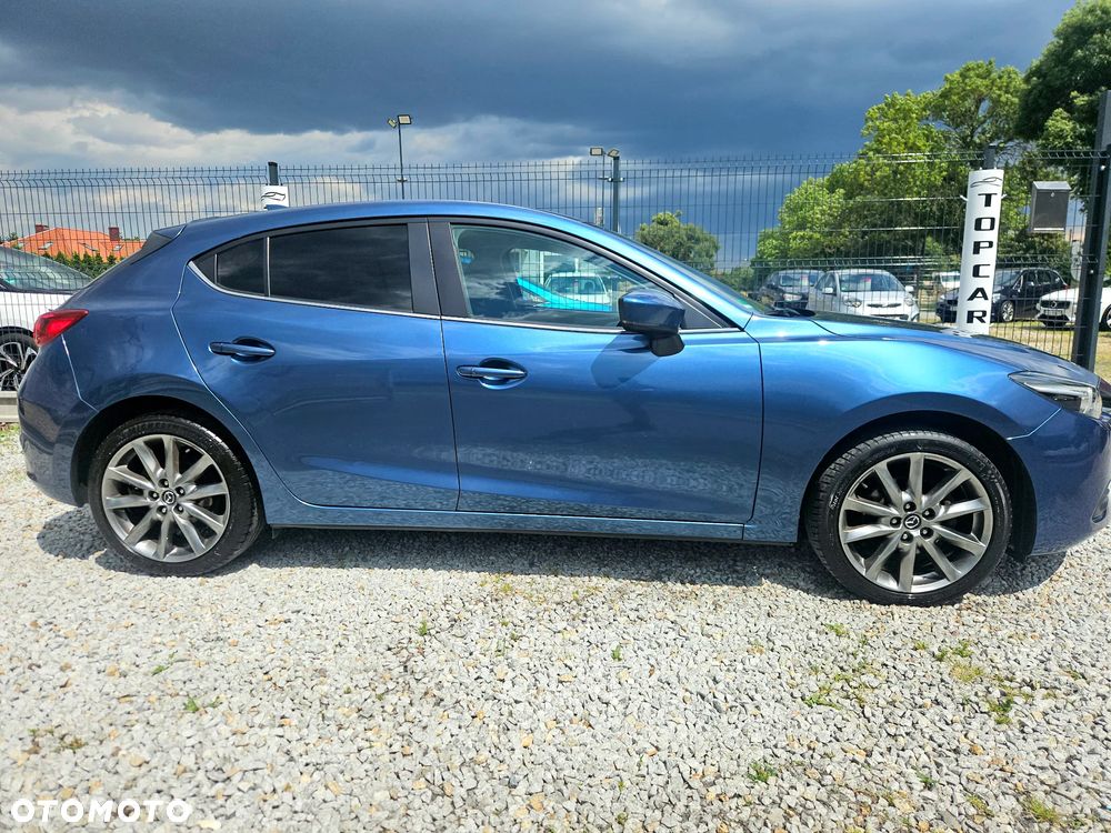 Mazda 3 - 16