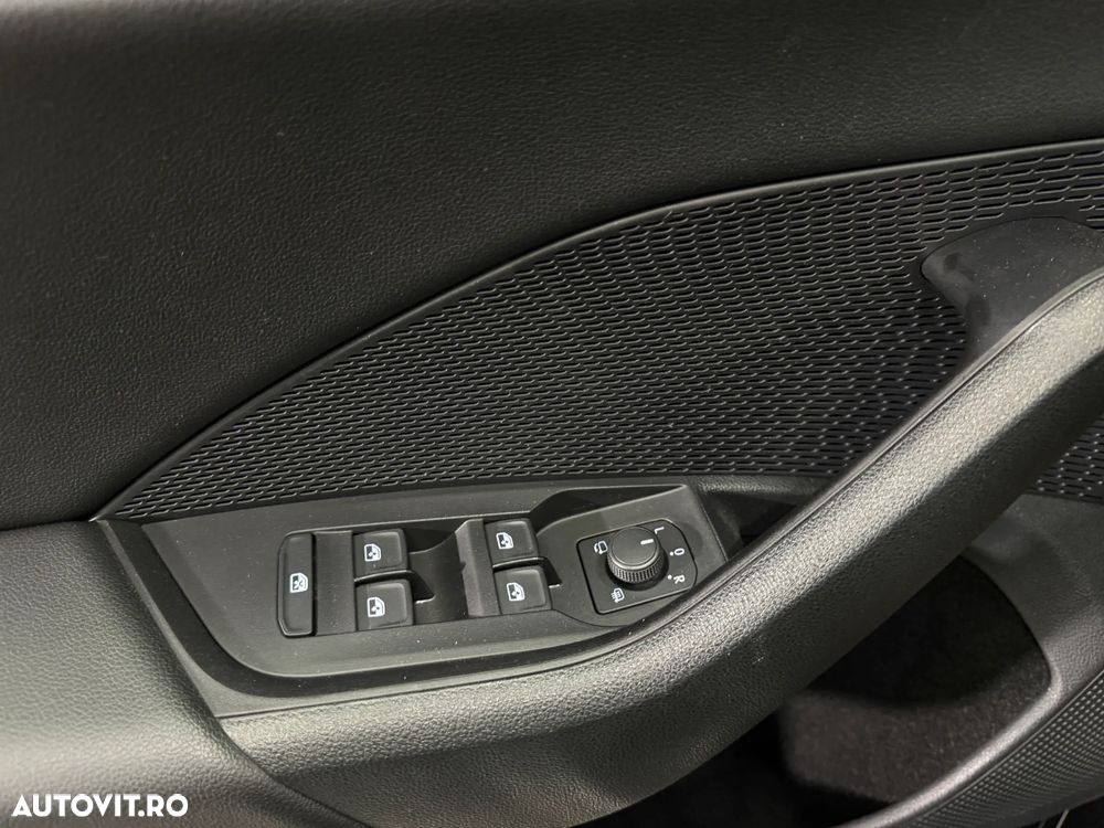 Skoda Octavia Combi 2.0 TDI DSG Ambition - 18