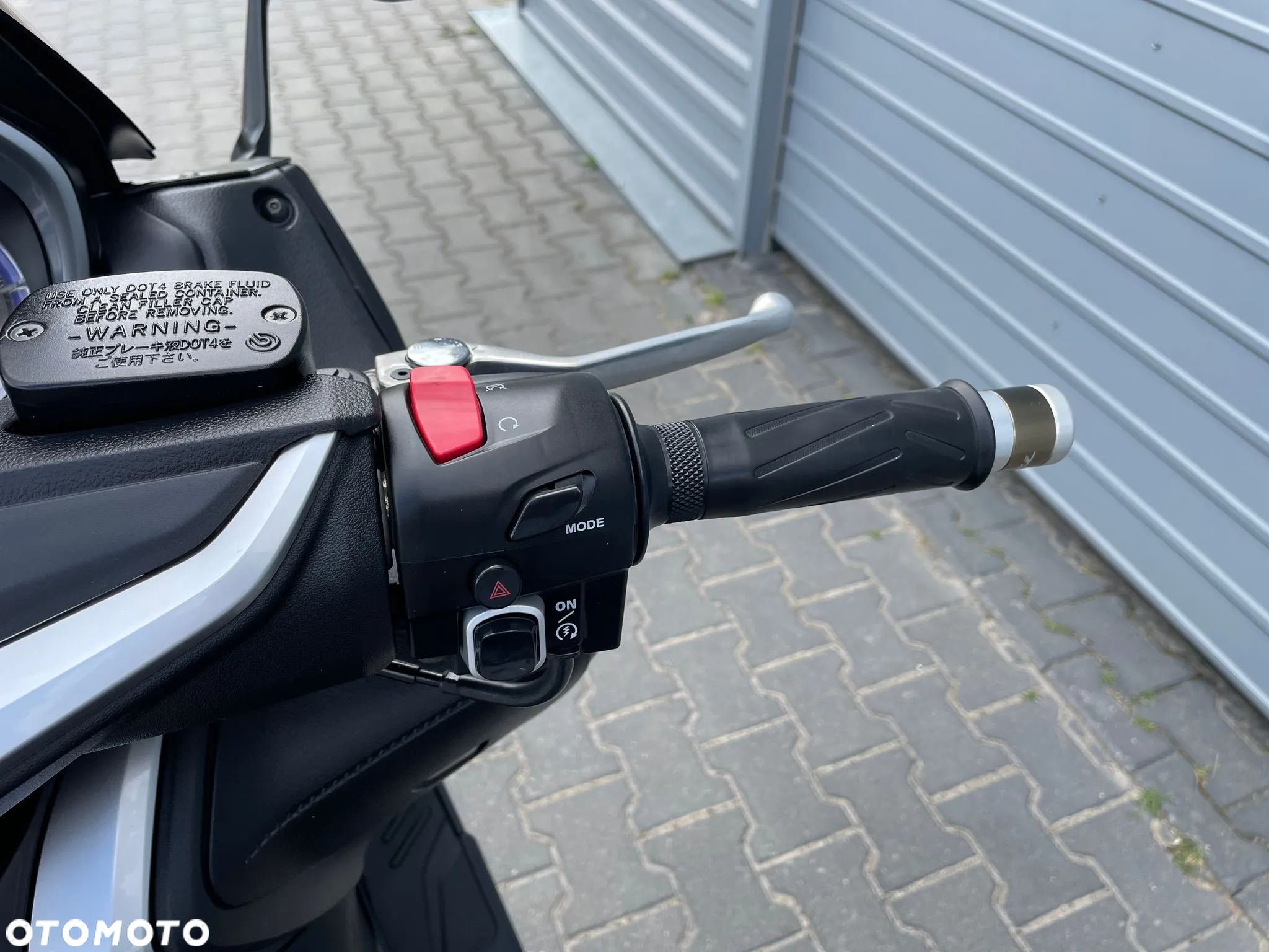 Yamaha Tmax - 10