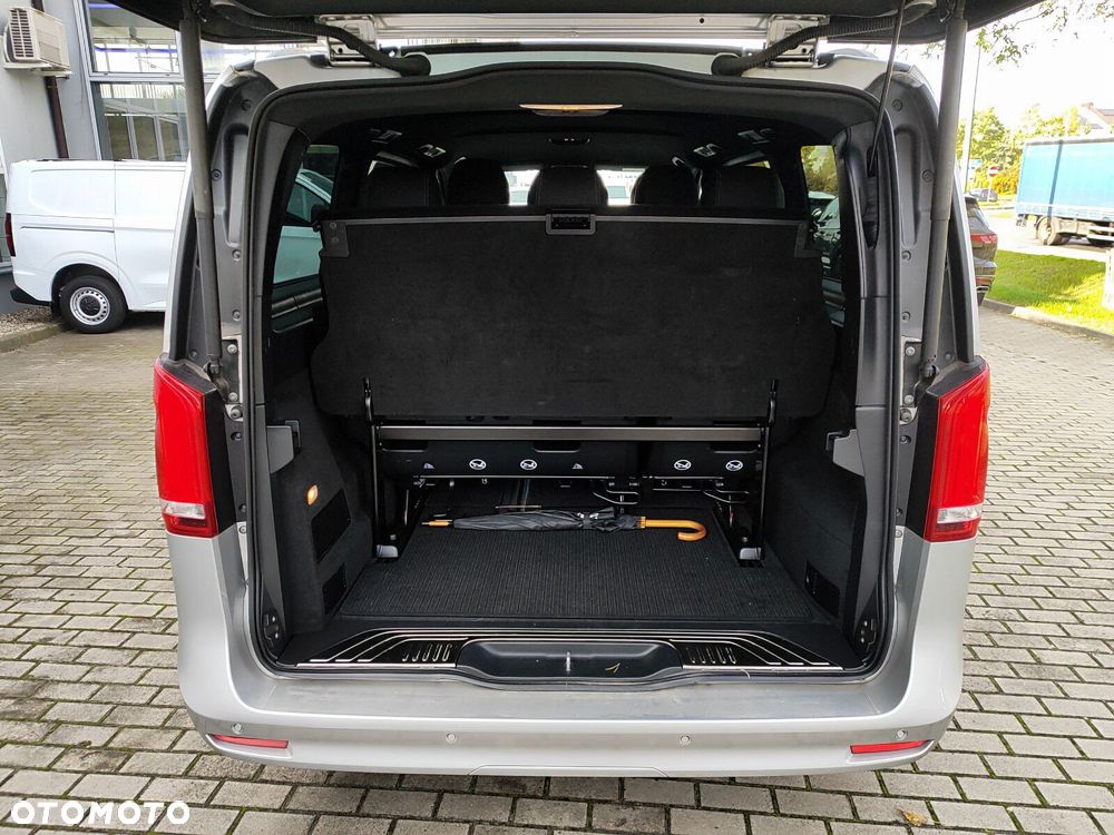 Mercedes-Benz Klasa V - 38