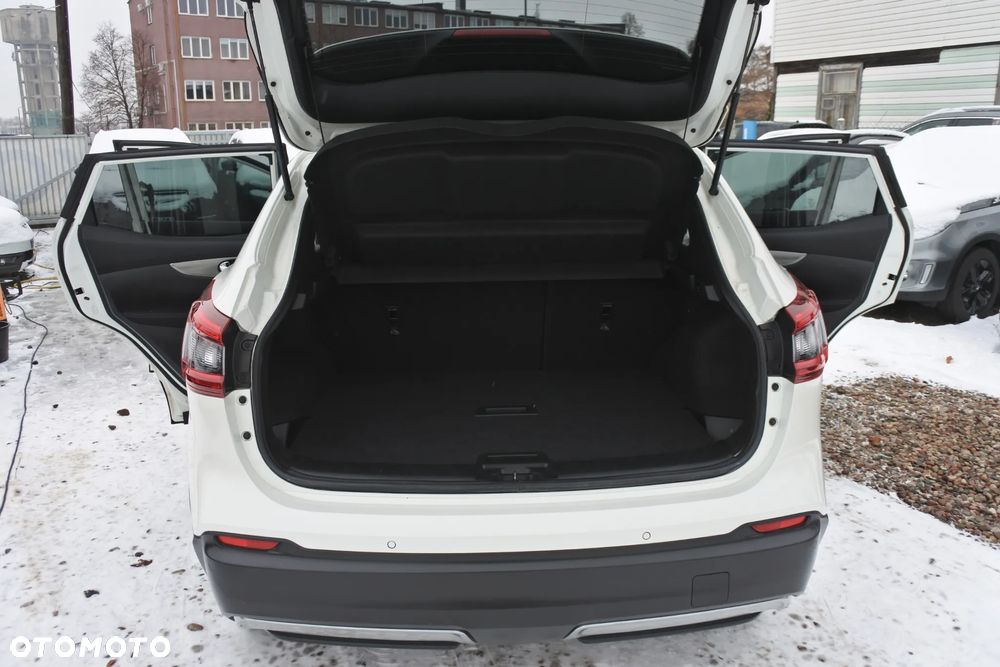 Nissan Qashqai 1.2 DIG-T Xtronic TEKNA - 11