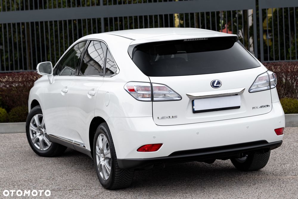 Lexus RX - 9