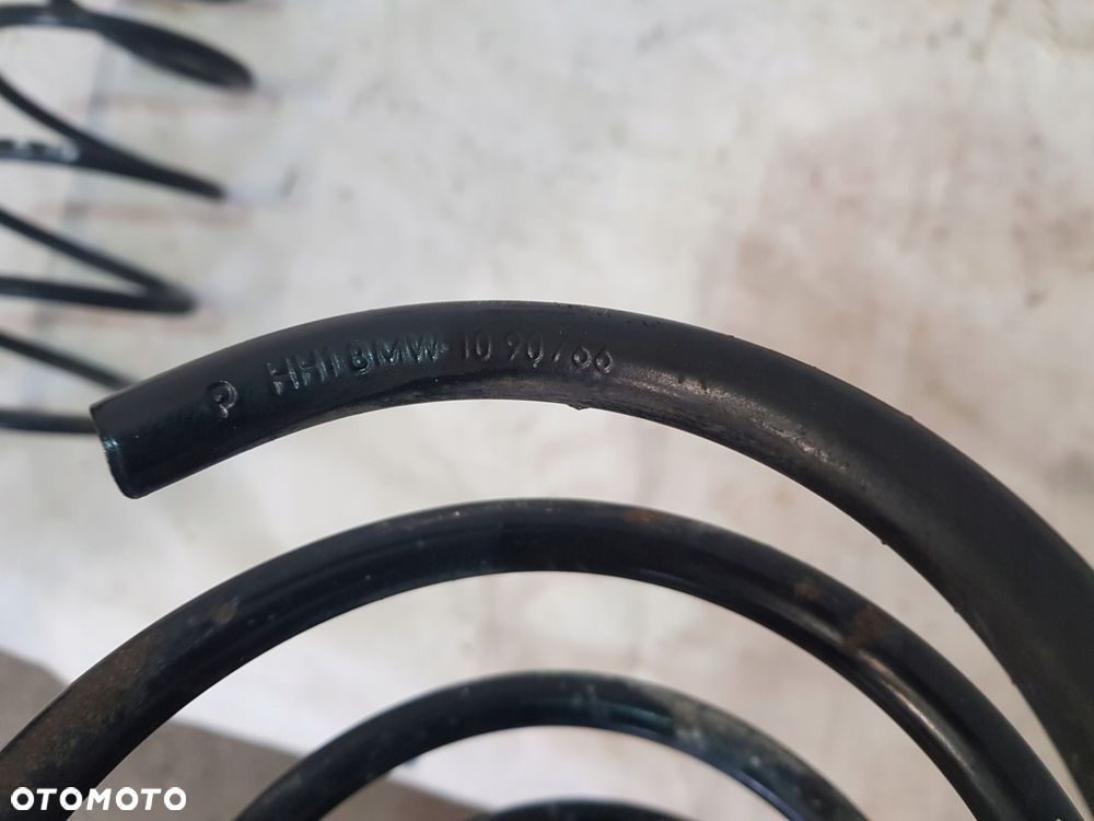sprężyny zawieszenia tył bmw e36 sedan org 1090766 - 4