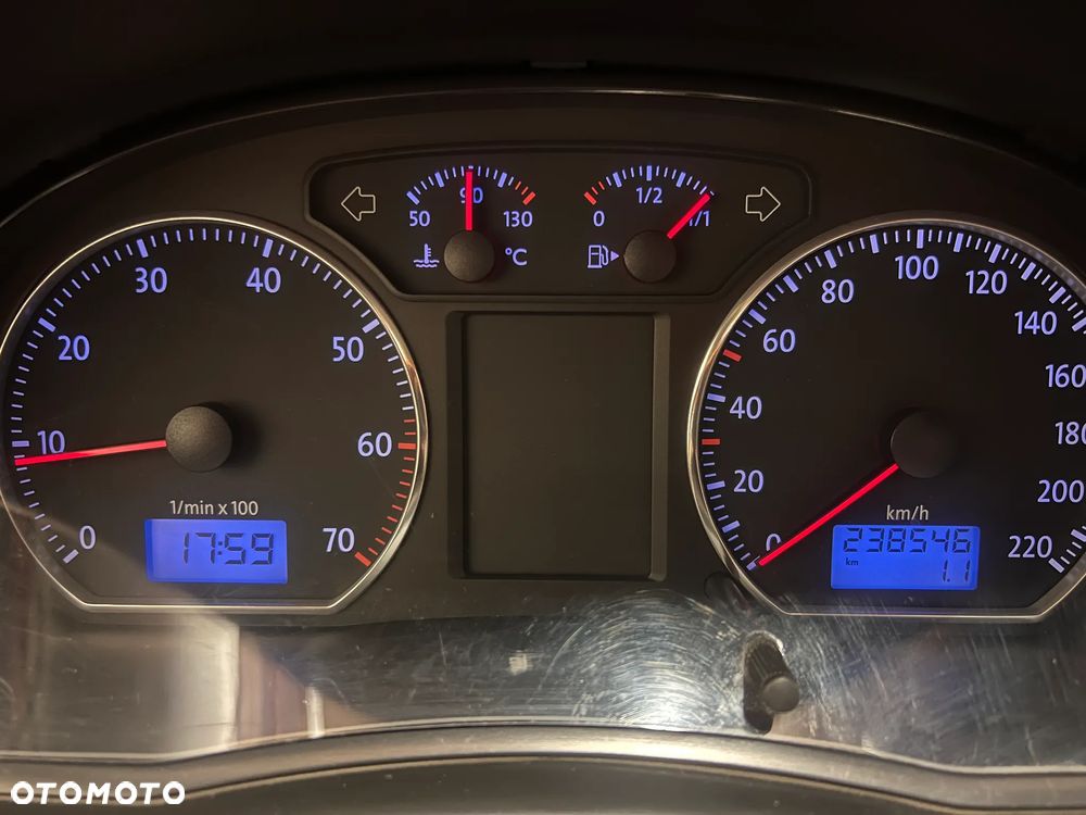 Volkswagen Polo Cross - 16