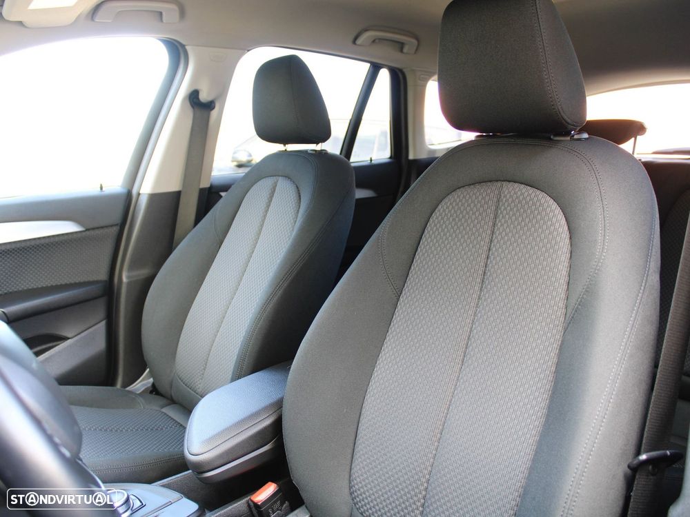 BMW X1 18 d sDrive Auto - 27