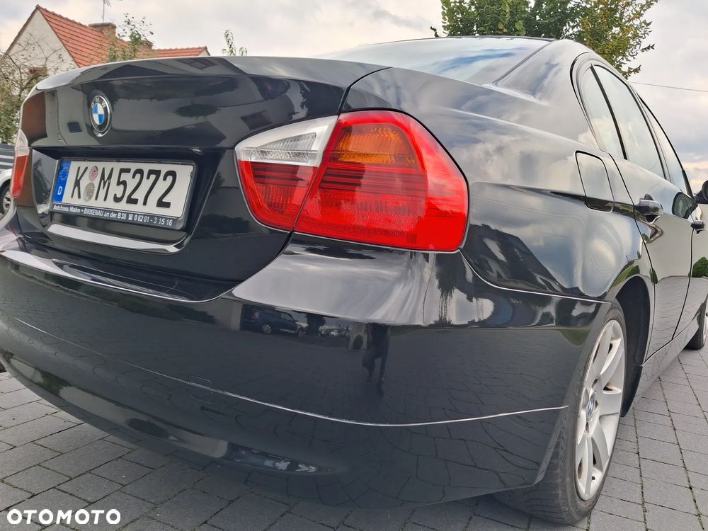 BMW Seria 3 320i - 17