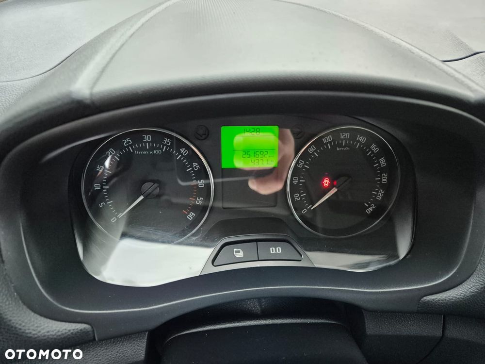 Skoda Fabia 1.6 TDI DPF Style - 8