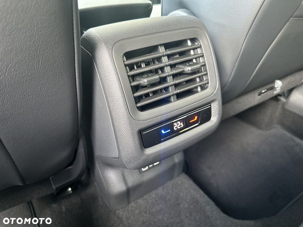 Volkswagen T-Roc - 27