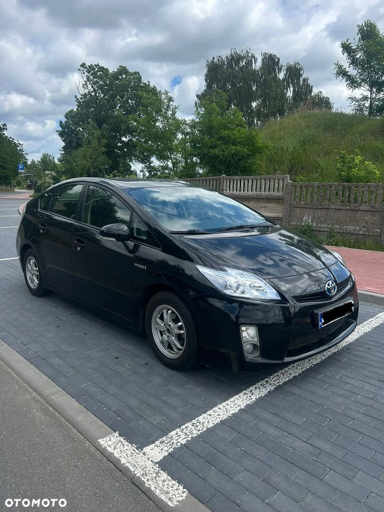 Toyota Prius 1.8 HSD Sol - 4
